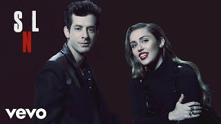 Miley Cyrus Mark Ronson  Happy Xmas War Is Over Live at SNL ft Sean Ono Lennon [upl. by Ayiram]