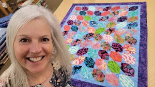 EASIEST BEGINNER QUILT EVER FREE PATTERN quotMini Petalsquot tutorial [upl. by Nana]