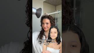 Truque para dar volume na raiz do cabelo hairhacks curlyhairhacks testandotruques beautyhacks [upl. by Enerual]