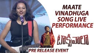 Maate Vinadhuga Song Live Performance Taxiwaala Pre Release Event [upl. by Durwyn631]