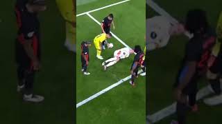 GRAVE LESIÓN DE TER STEGEN PALO PARA EL FC BARCELONA terstegen fcbarcelona futbol lesion fcb [upl. by Eceirehs]