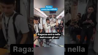 Roma ragazzo entra nella metro con gli sci [upl. by Aubrey]