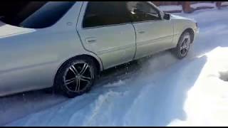 Toyota Cresta 4wd Торсон старт с места по снегу [upl. by Namruht]