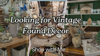 Looking For Vintage Finding Decor  Antique and Uniques Antique Mall  Melbourne FL  Shop with Me [upl. by Tabb]