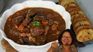 Tout pour faire un bœuf bourguignon gouteux riche en umami et moelleux Bonus pain poêlé à l’ail [upl. by Sass]