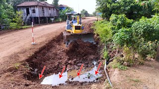 Best technique of tracing before filling foundation road by skillful KOMATSU dozer works perfectly [upl. by Anatlus20]