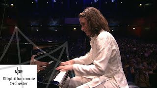 Schumann Klavierkonzert  Hélène Grimaud  Thomas Hengelbrock  NDR Elbphilharmonie Orchester [upl. by Aldus]