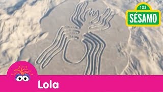 Sésamo Lola Aventuras  Las líneas de Nasca [upl. by Kcire]