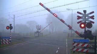 Spoorwegovergang Overberg  Dutch railroad crossing [upl. by Agnes]