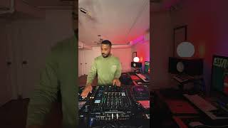 TAKE MY TIME DJ ROUTINE ft Drake amp TROYBOI  djing hiphop bassmusic drake troyboi [upl. by Ninaj]