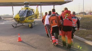 Einsatz LiveBaustellenunfall abgestürzter Arbeiter  Notarzthubschrauber C9  Wiener Rettung Doku [upl. by Atarman783]