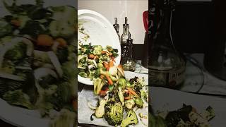 Garlic Parmesan Roasted Veggies  🥕🥬🧅🥦  Vegetsrian Recipes sidedishrecipe cookingshorts [upl. by Eniger]