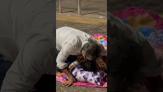 This winter help a homeless with a blanket🙏❤️ humanity shorts help shortvideo hussainmansuri [upl. by Weinman]