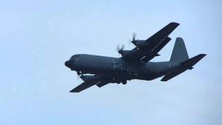 Atterrissage C130 Hercule la Rochelle [upl. by Gregor]