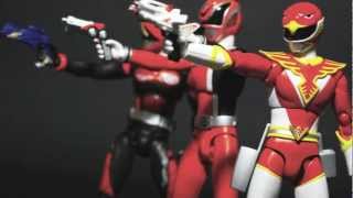 Toy Review SH Figuarts Red Hawk [upl. by Aseral]