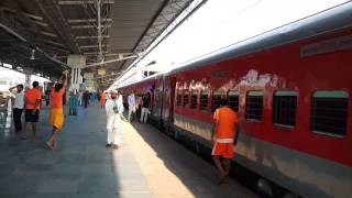 12368Vikramshila Express PT  Anand Vihar TerminalANVT [upl. by Jenei]