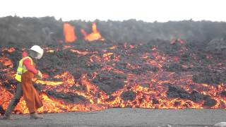 Sampling basalt lava Holuhraun Bárðarbunga Iceland [upl. by Eisned]