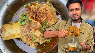 ঢাকার সবচেয়ে বড় পায়া নেহারী  Extreme Nehari Size in Dhaka street food  কিসমত ভাইয়ের শাহী হালিম 62 [upl. by Clayborn]