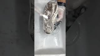 Watch the grime disappear Converse edition 🧼👟Part2 shorts restoration converse relaxing [upl. by Acemat35]