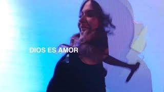 Dios es amor  Un Corazón EN VIVO Videoclip oficial HD [upl. by Selinda236]