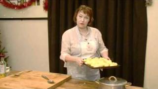 Christmas Dinner Recipe Roast Potatoes [upl. by Plato838]