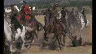 Buzkashi dans le film quotLes Cavaliersquot de John Frankenheimer [upl. by Kathi919]