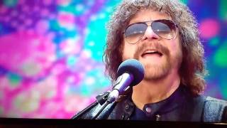 Jeff Lynne amp ELO at Glastonbury 2016  Living Thing [upl. by Bruner388]