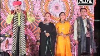 Halo Garbama  Vol 1  Part 1  Ratan Singh Vaghela  Nonstop  Gujarati Live Garba 2016 [upl. by Thornburg]