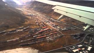 Amazing landing in Longyearbyen [upl. by Seabrooke]