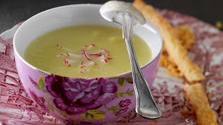 Recette  Soupe de poireaux [upl. by Nessy]