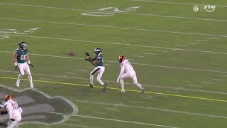 DeVonta Smiths quickslant from the slot yields a 21yard gain [upl. by Devlen337]