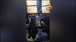 Aprilia  incendio azienda di calcestruzzi di via Isarco [upl. by Auliffe]