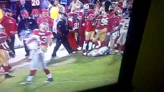 Big hit by Demarcus Dobbs on Tyler Sash Giants vs 49ers [upl. by Lepp]