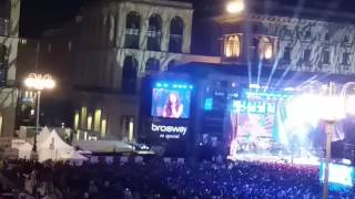 Francesca Michielin  quot Nessun grado di separazione quot live Radio Italia Duomo Milano [upl. by Moselle]