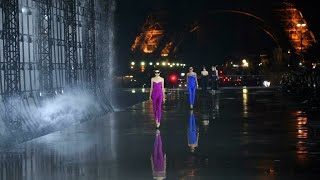 Fashion week  Paris renoue doucement avec les défilés • FRANCE 24 [upl. by Annil741]