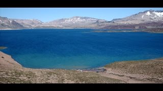 Chile Un volcán capaz de provocar una fuerte megaerupción se despierta en La laguna del Maule [upl. by Atikahc]