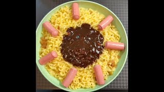 eat Black Bean Sauce Ramen Noodles with Vienna Sausage [upl. by Dieter]