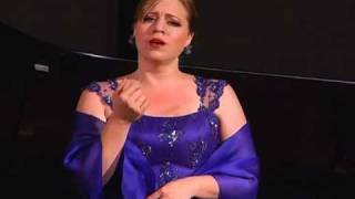 Elizabeth Caballero sings Mozarts Ridente la calma [upl. by Netsrijk304]