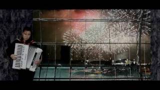 Auckland New Year Fireworks 2011 with Auld Lang Syne by Annie Gong [upl. by Goran677]