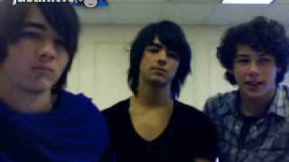 Jonas Brothers Live Chat sept 2007  part 1 [upl. by Wincer829]