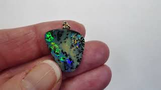 Opal Anhänger Chamäleon phantastische Zeichnung Boulder Opal Goldschmiede Kurzmann Design [upl. by Ttoille174]