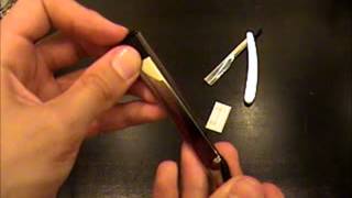 HOW TO  PUT A BLADE INTO A DISPOSABLE RAZOR [upl. by Daveta]