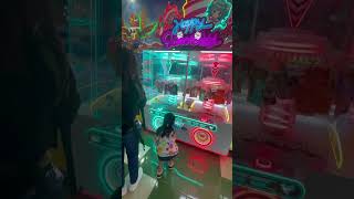 Main mesin happy sweetbabyvideoshort mainmesincapitboneka clawmachine pakuwonmall [upl. by Chane]