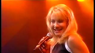 Malandra Burrows  Summernight Love [upl. by Marline]