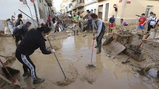 Sturzfluten in Spanien Opferzahl steigt weiter an [upl. by Raama]