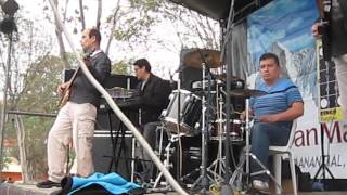 DEMOLIENDO HOTELES  CHARLY GARCIA cover GRUPO LR 27 09 2015 [upl. by Eelarbed]