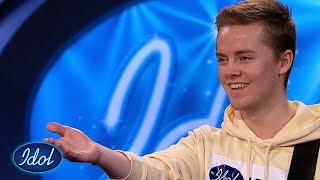 Dommerne spiser av hånden til Magnus  Idol Norge 2018 [upl. by Reginnej]