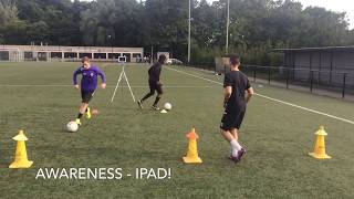 Awareness Bewustzijn in soccer training [upl. by Torras858]