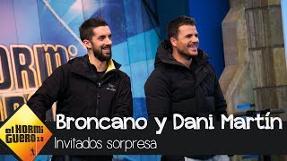 Dani Martín y David Broncano irrumpen en plató durante la visita de Rosalía  El Hormiguero 30 [upl. by Aicilihp]