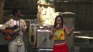 Fatoumata Diawara  I  LIVE at Afrikafestival Hertme 2010 [upl. by Llerraf212]